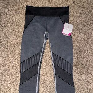 NWT Athleta leggings